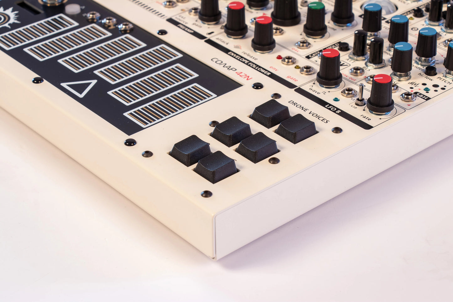 Elta Music SOLAR 42N MK3 - Analogue Microtonal Ambient Drone Machine