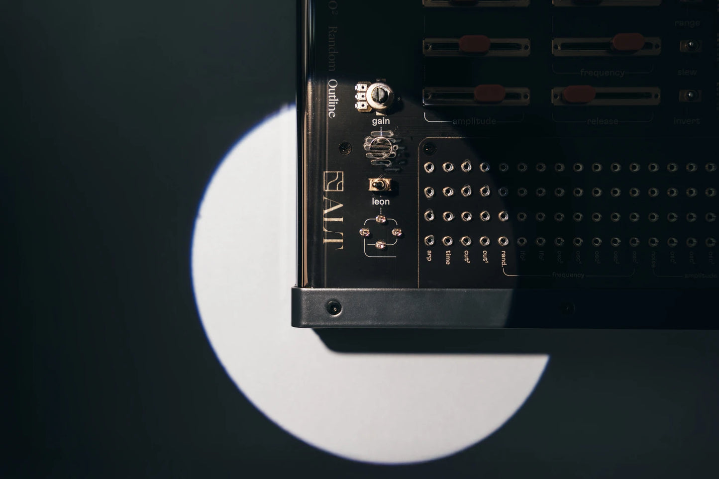 cyma forma ALT | Generative Analog Pin-Matrix Soundscape Synthesizer