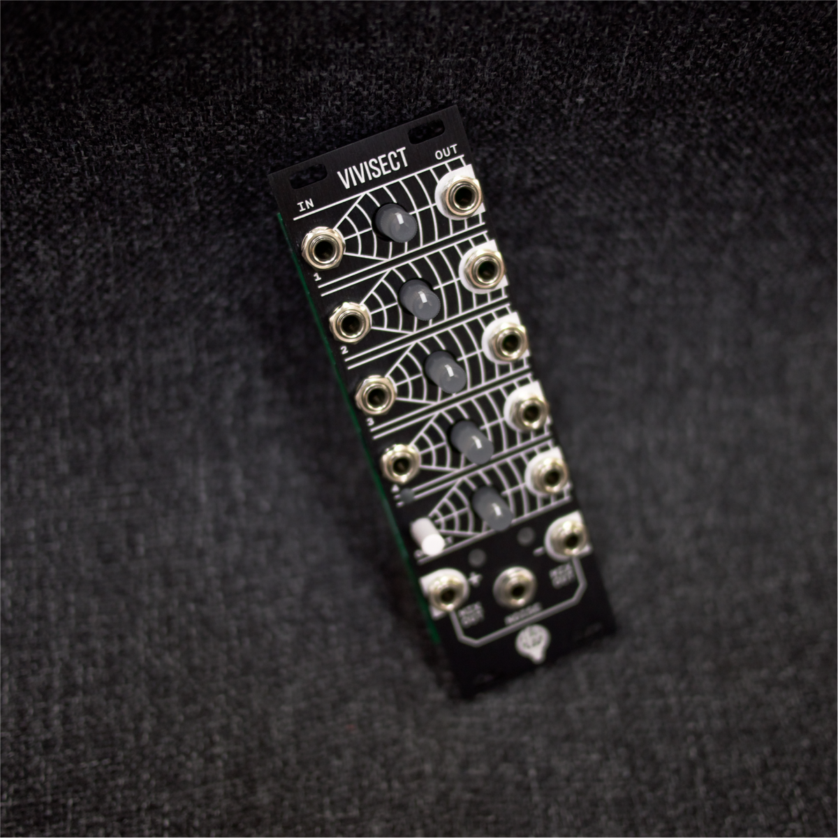 Animal Factory Vivisect Eurorack 4-Channel Signal Processor / Offset & Noise Module - View 3