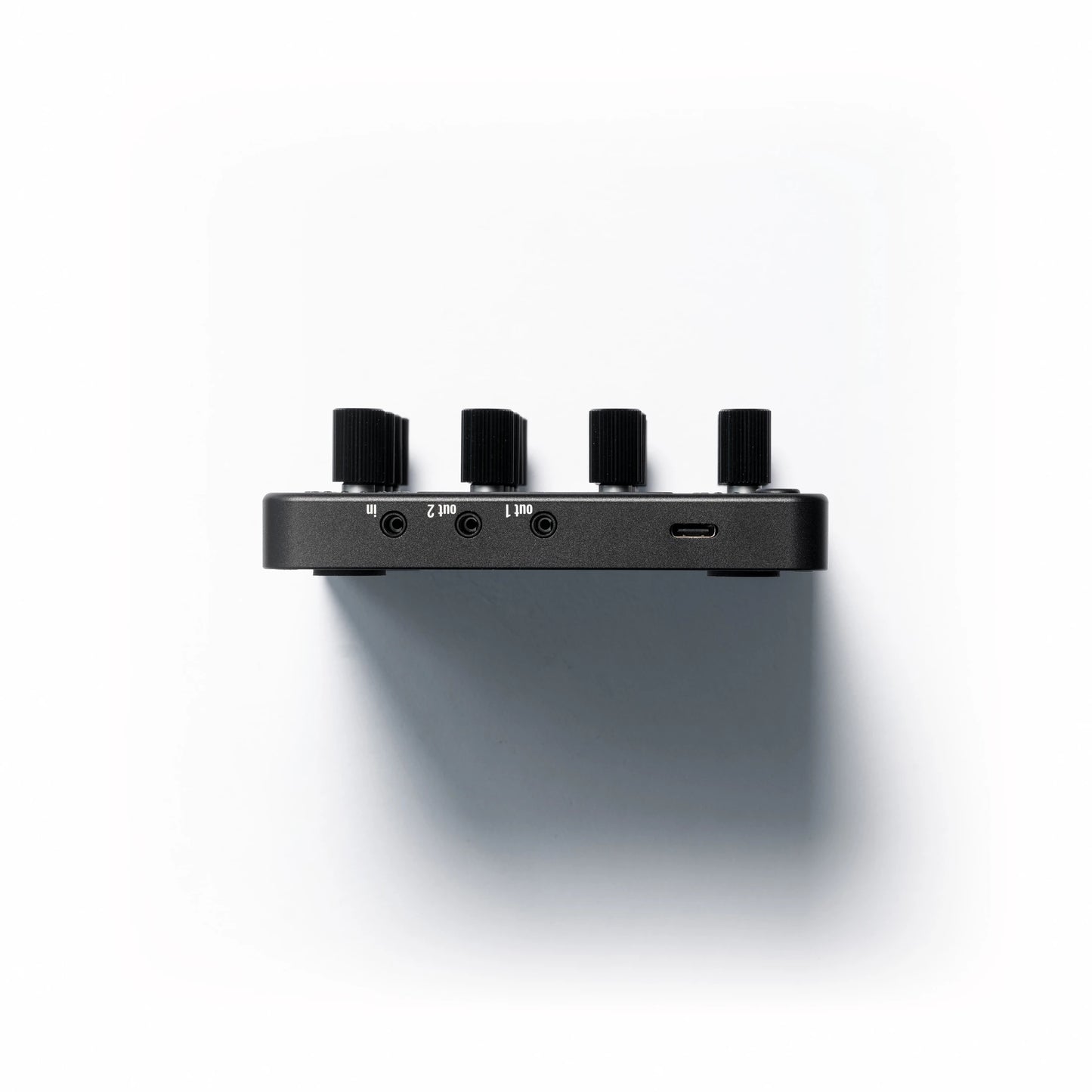 OXI Instruments OXI E16 - Desktop MIDI Encoder Controller Back